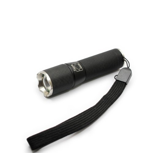 在路上z560变焦迷你强光手电