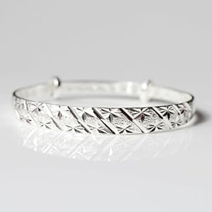 什么是公主手镯 41saCFXIIiL._SY300_.jpg