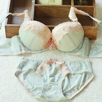 贵族公主 超拢胸<em>水滴型文胸</em>小组,贵族公主 超拢